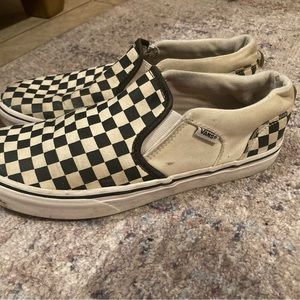 CHECKERED VANS